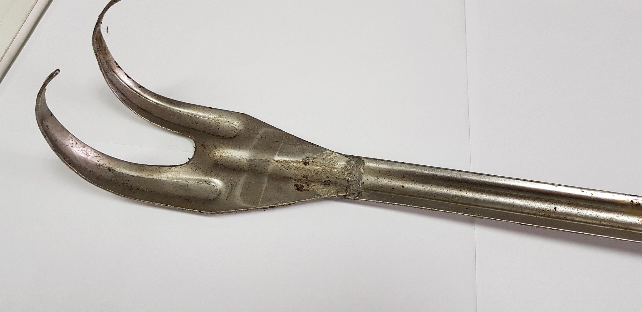 Вилка для мяса столовая